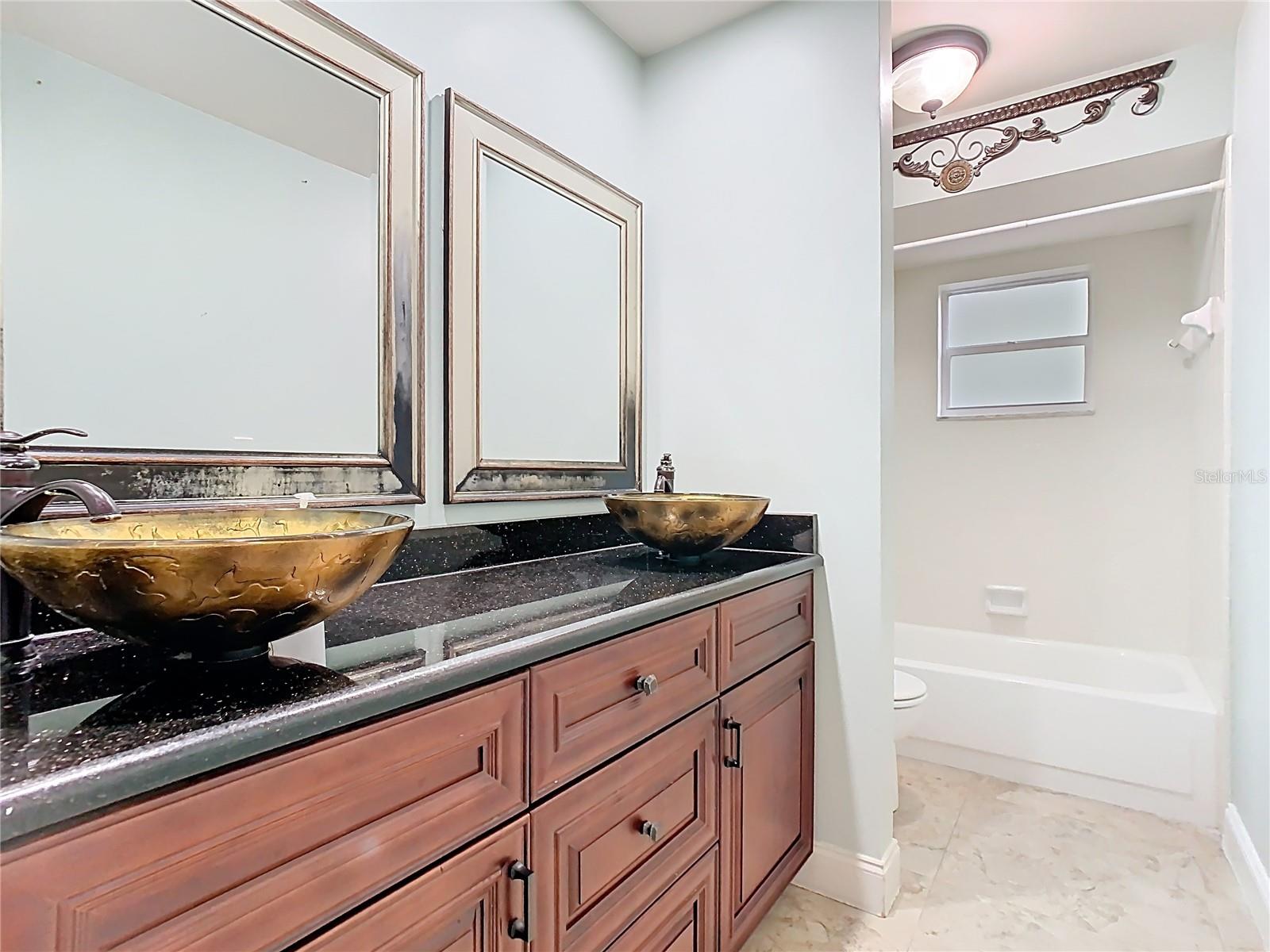 Image 30 of 77 For 148 Tarrytown Trl