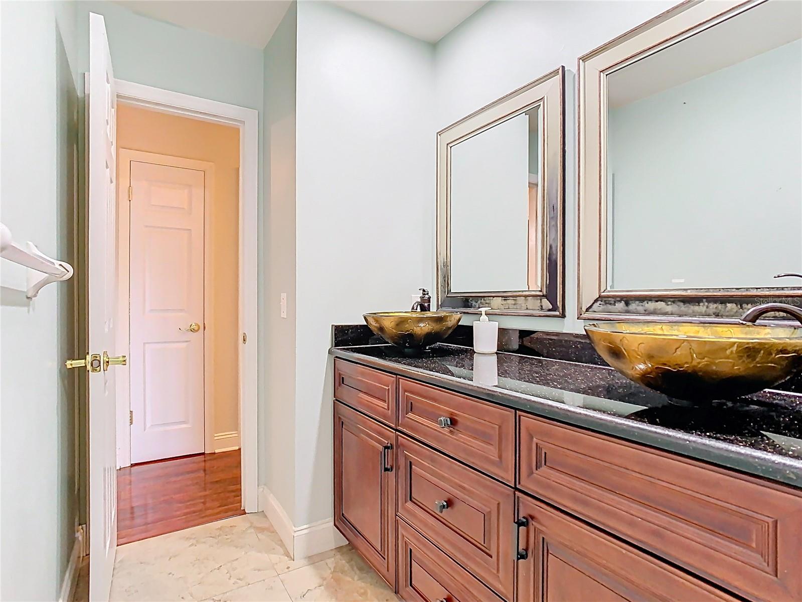 Image 33 of 77 For 148 Tarrytown Trl