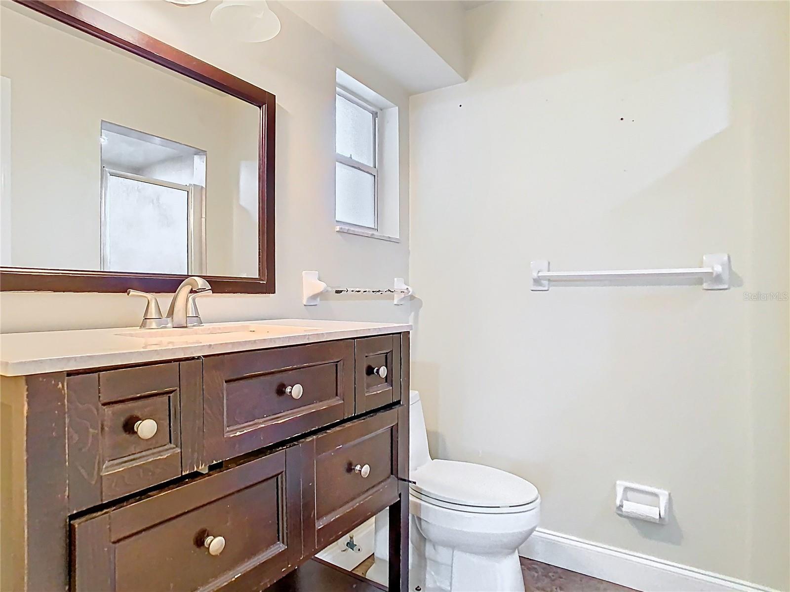 Image 38 of 77 For 148 Tarrytown Trl