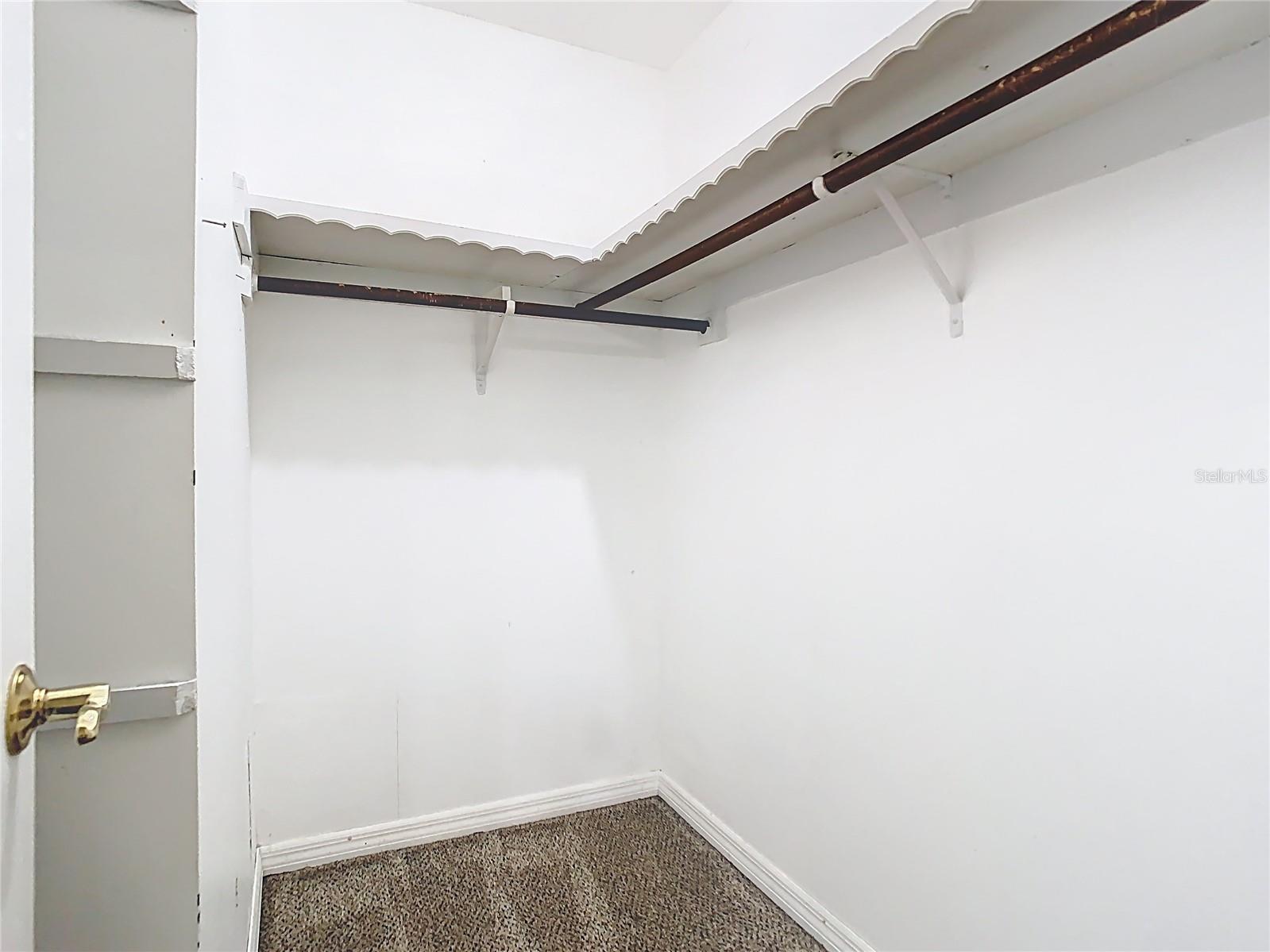 Image 40 of 77 For 148 Tarrytown Trl