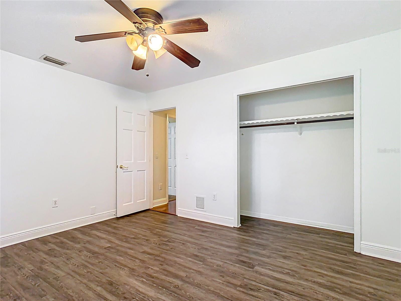 Image 44 of 77 For 148 Tarrytown Trl