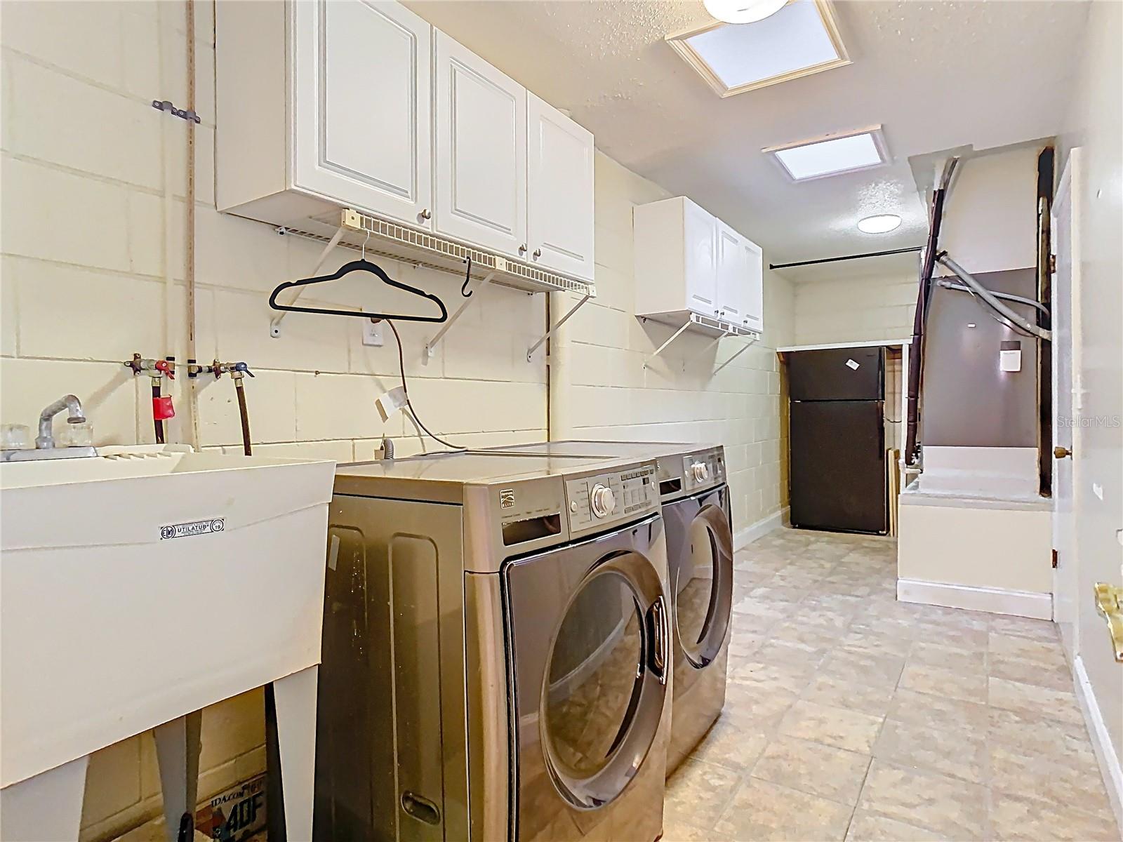 Image 46 of 77 For 148 Tarrytown Trl