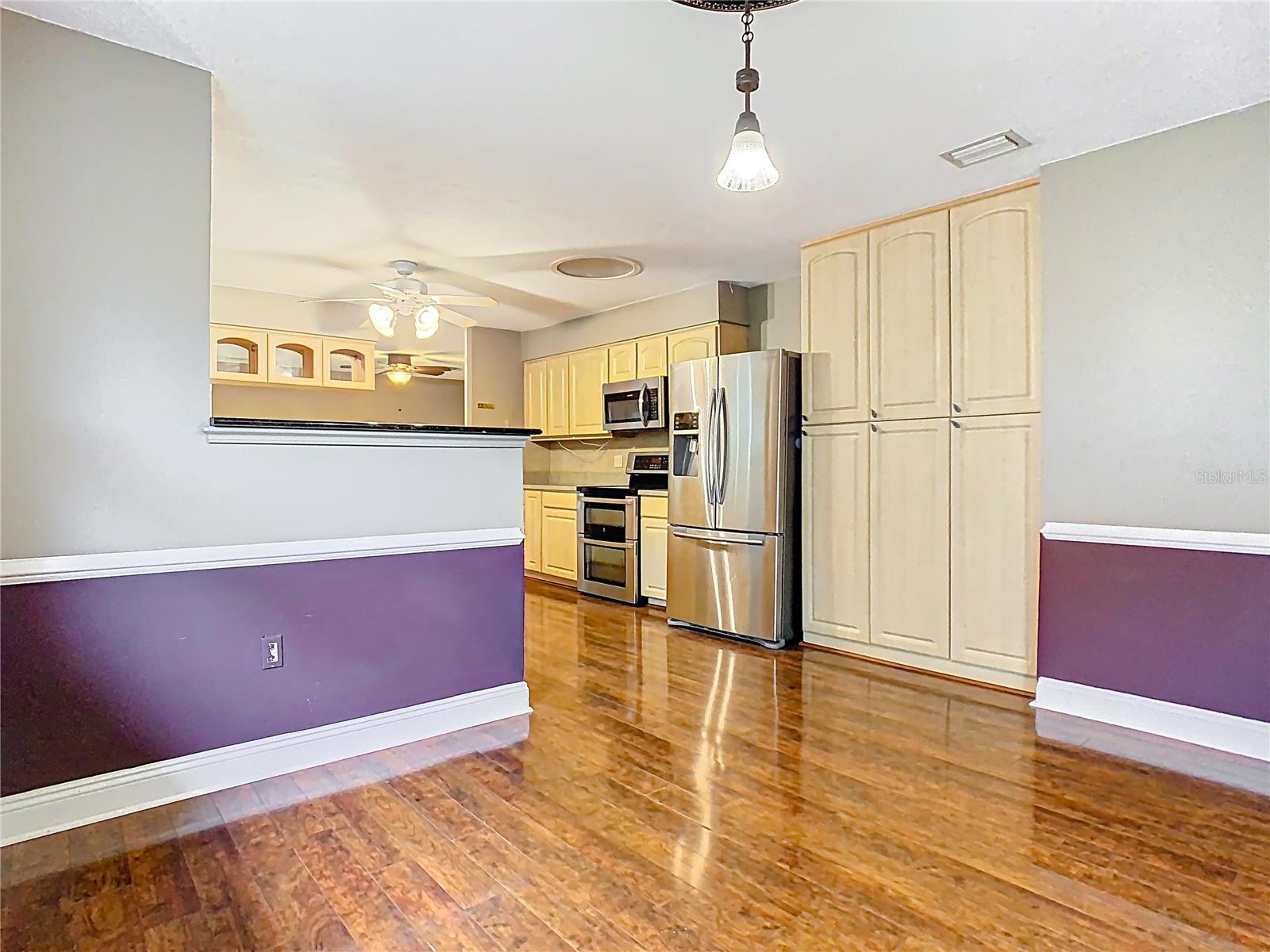Image 8 of 77 For 148 Tarrytown Trl