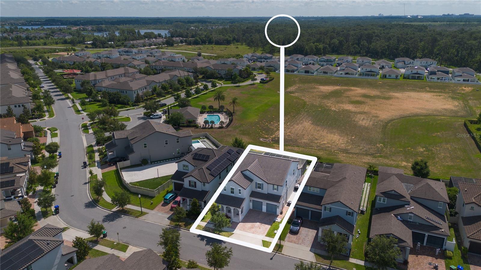 Image 3 of 50 For 9845 Emerald Berry Dr