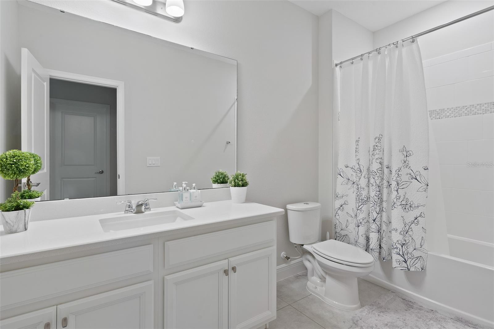 Image 30 of 50 For 9845 Emerald Berry Dr