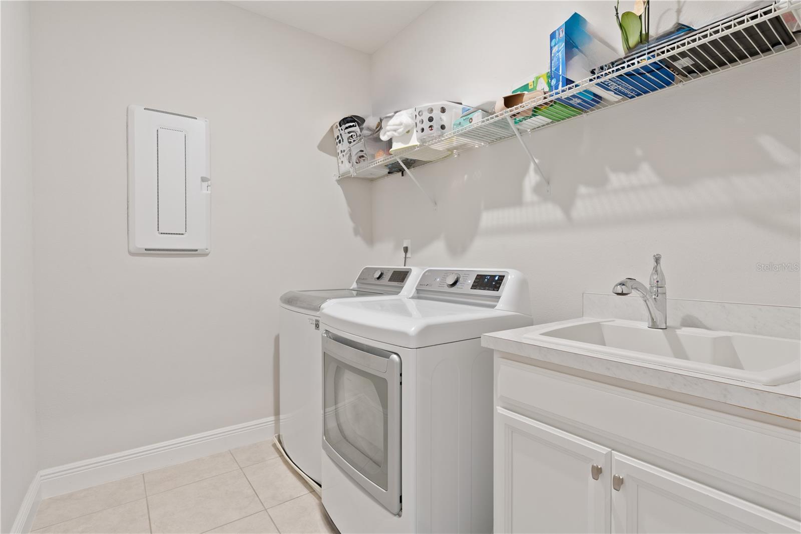 Image 42 of 50 For 9845 Emerald Berry Dr