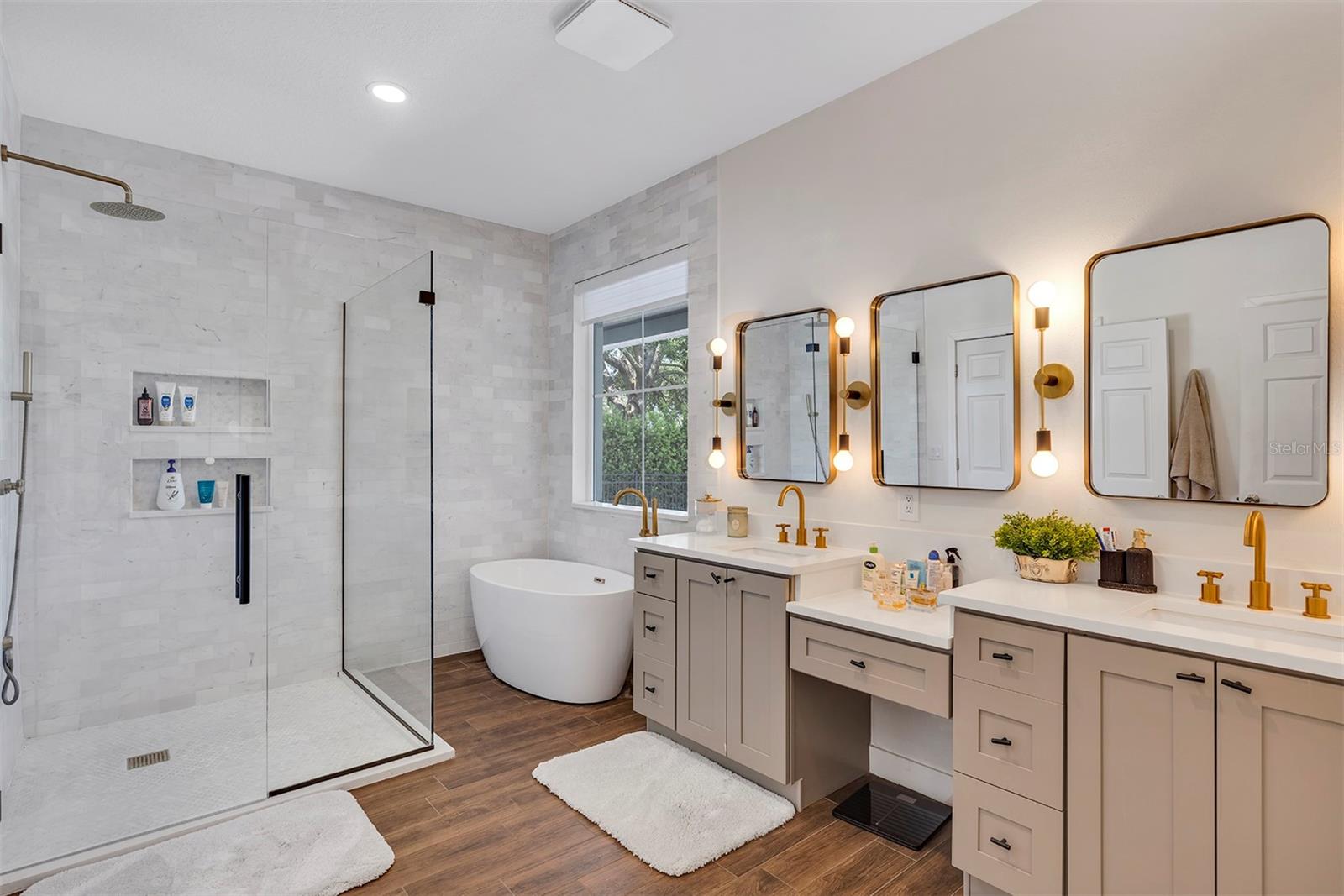 Image 33 of 62 For 8430 Woburn Court