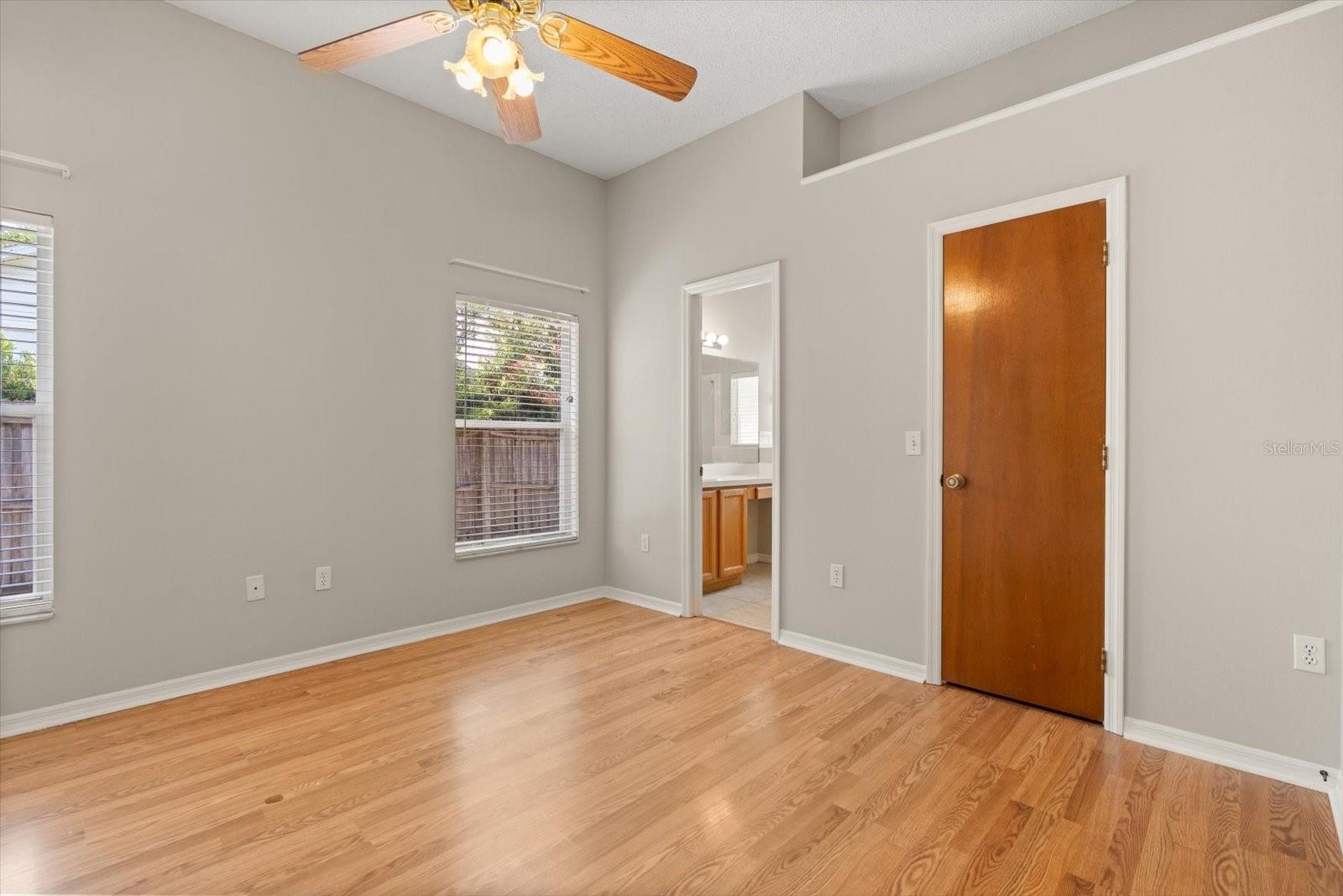 Image 11 of 26 For 1415 Hensley Drive