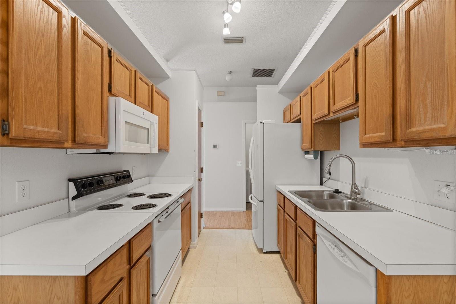 Image 3 of 26 For 1415 Hensley Drive