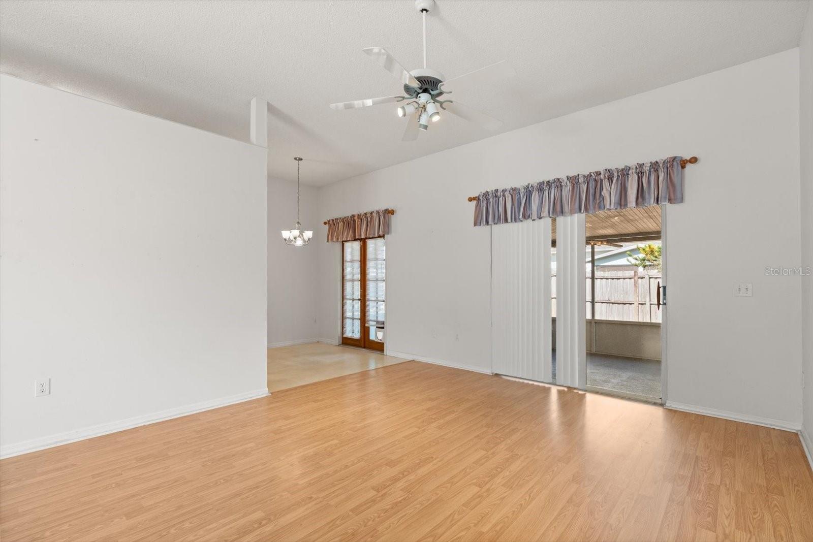 Image 7 of 26 For 1415 Hensley Drive