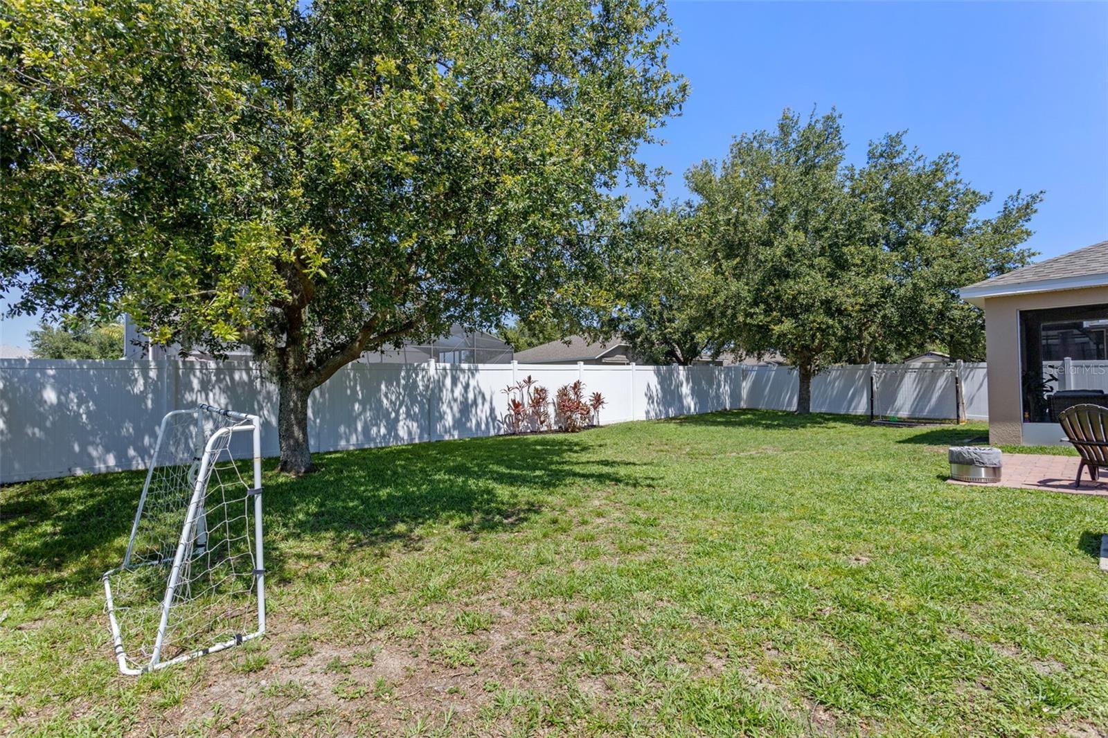 Image 33 of 41 For 10138 Lenox Street