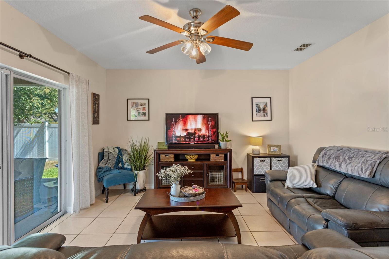 Image 9 of 41 For 10138 Lenox Street