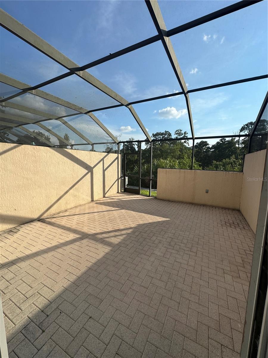 Image 8 of 17 For 2368 Silver Palm Drive