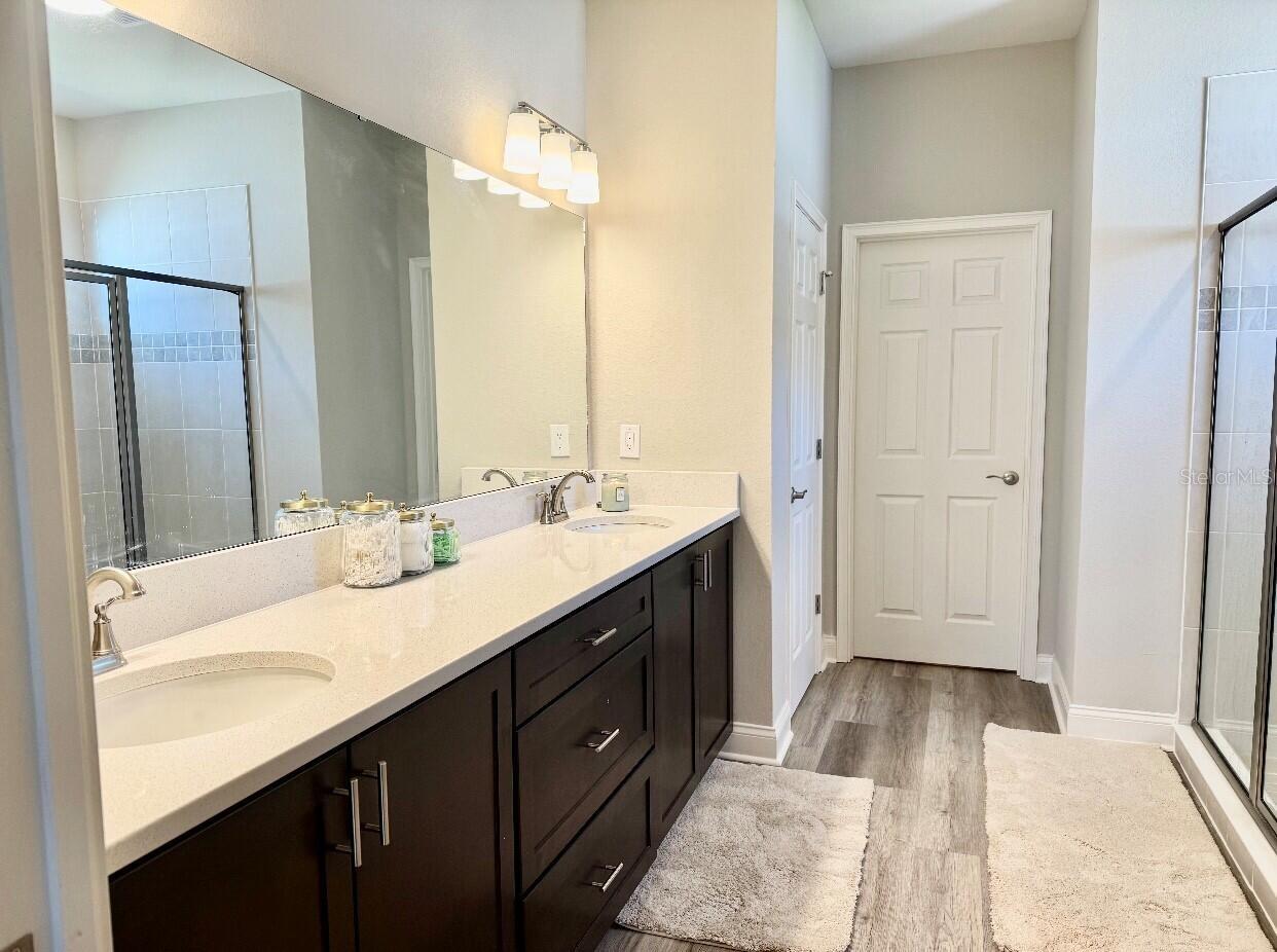 Image 11 of 19 For 6686 Treymont Drive