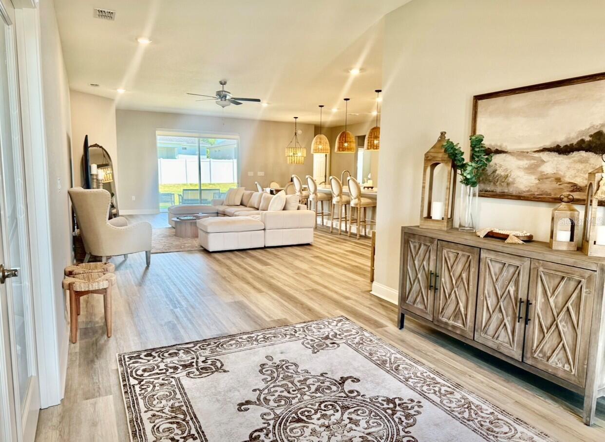 Image 2 of 19 For 6686 Treymont Drive