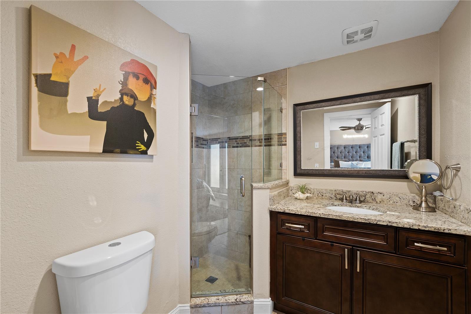 Image 21 of 41 For 2801 Plaza Terrace Drive