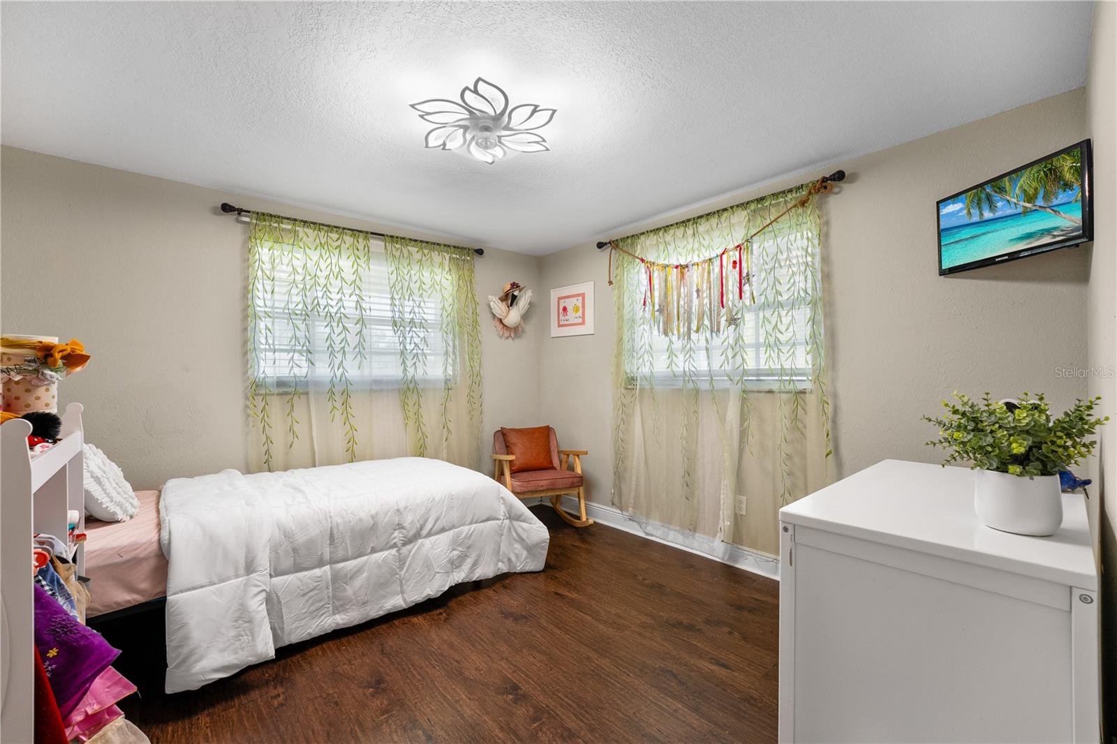 Image 25 of 41 For 2801 Plaza Terrace Drive