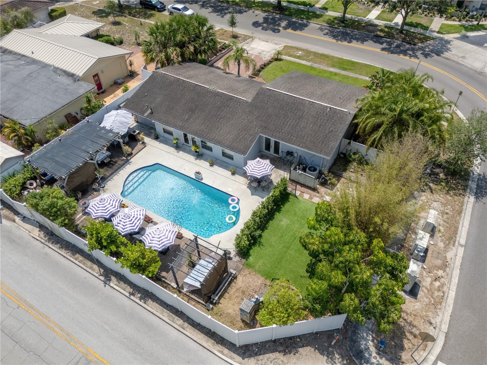 Image 39 of 41 For 2801 Plaza Terrace Drive