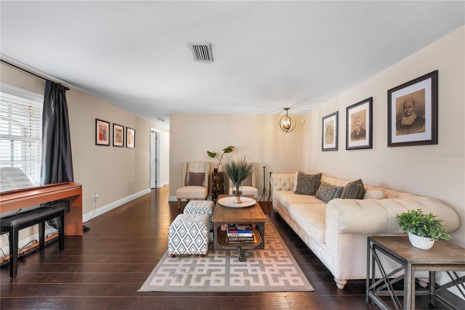 Image 4 of 41 For 2801 Plaza Terrace Drive