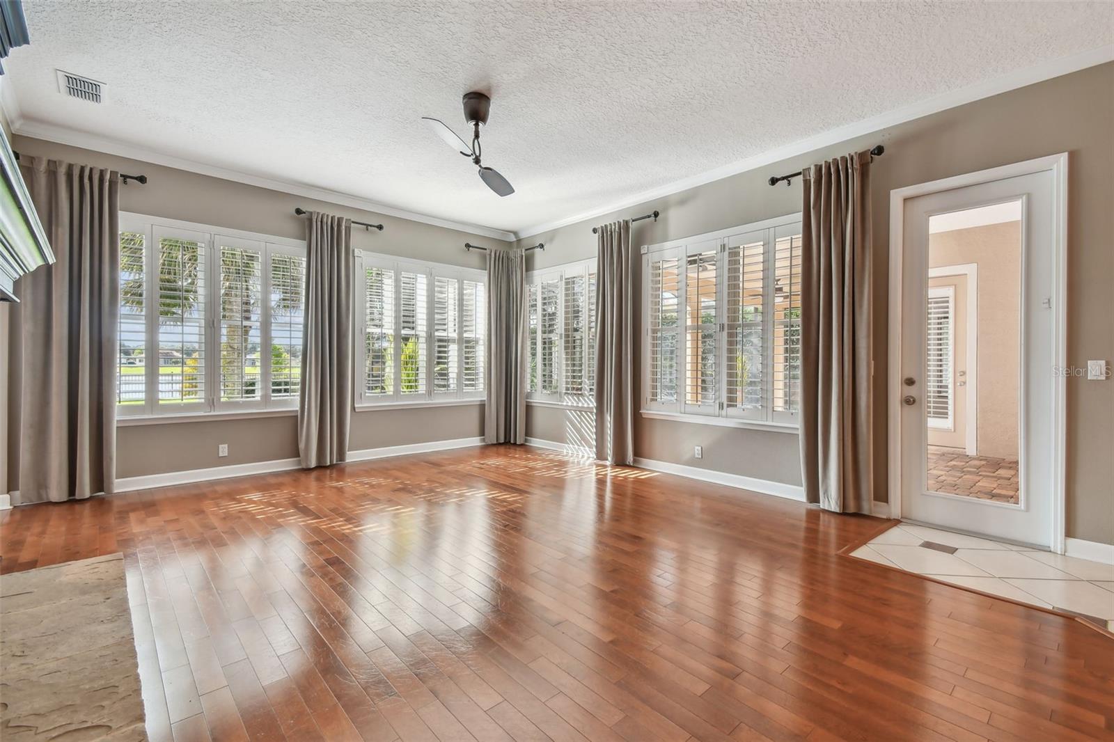 Image 20 of 79 For 1531 Saint Edmunds Place