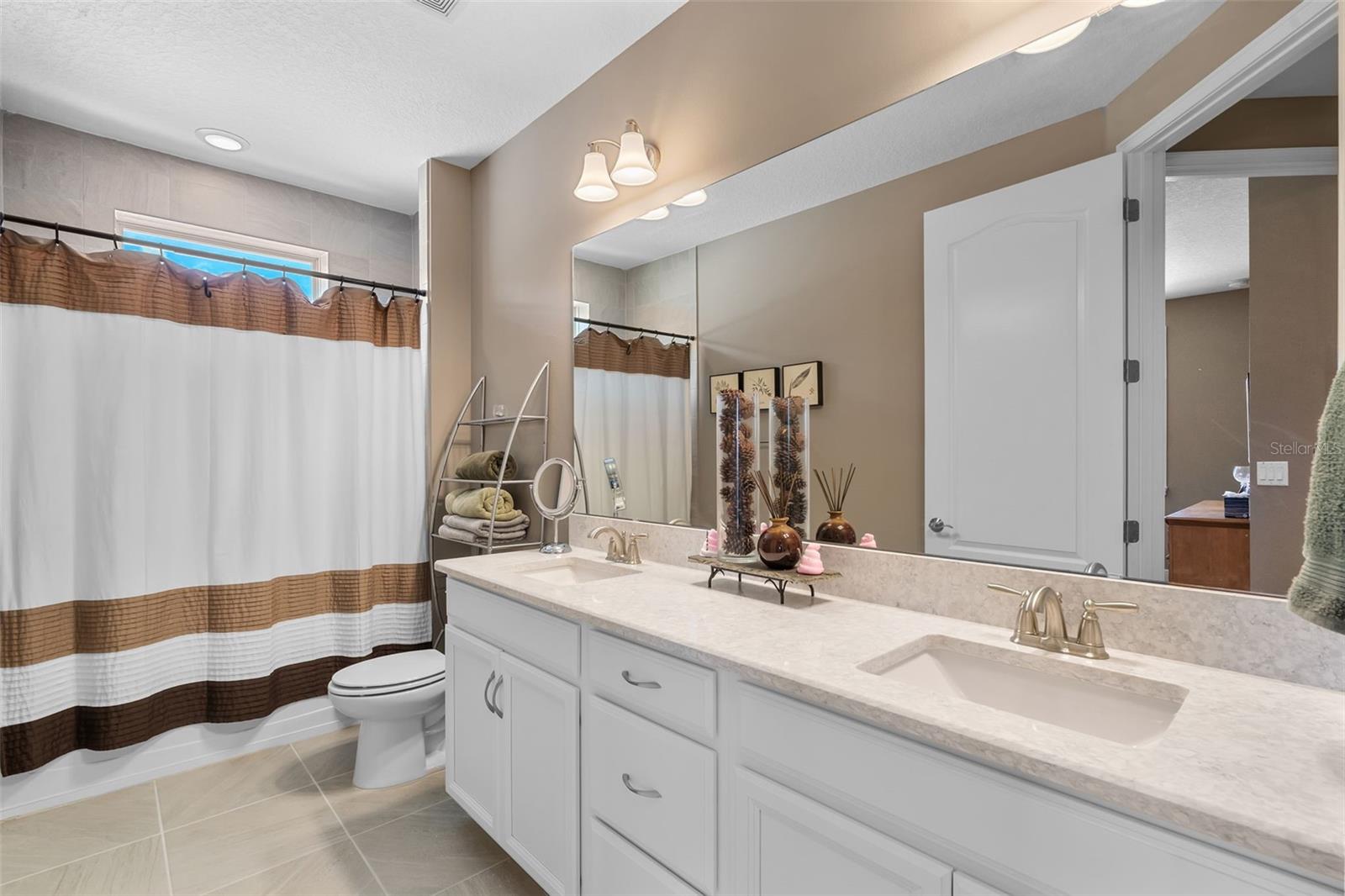 Image 35 of 61 For 14138 Alafaya Oak Bend