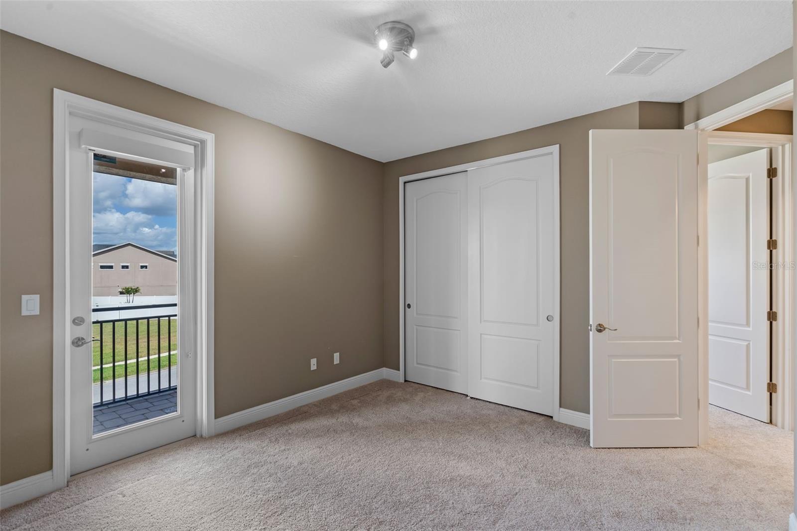 Image 36 of 61 For 14138 Alafaya Oak Bend