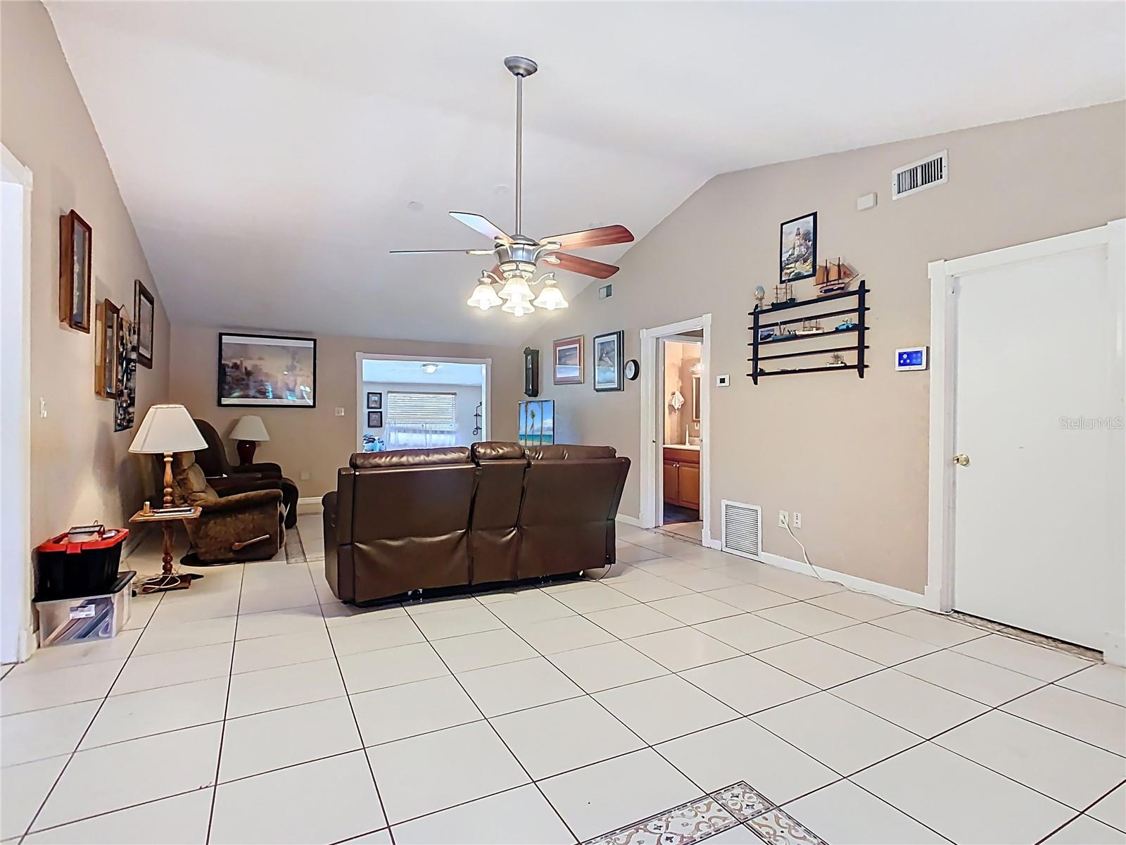 Image 11 of 40 For 4432 Freedom Road