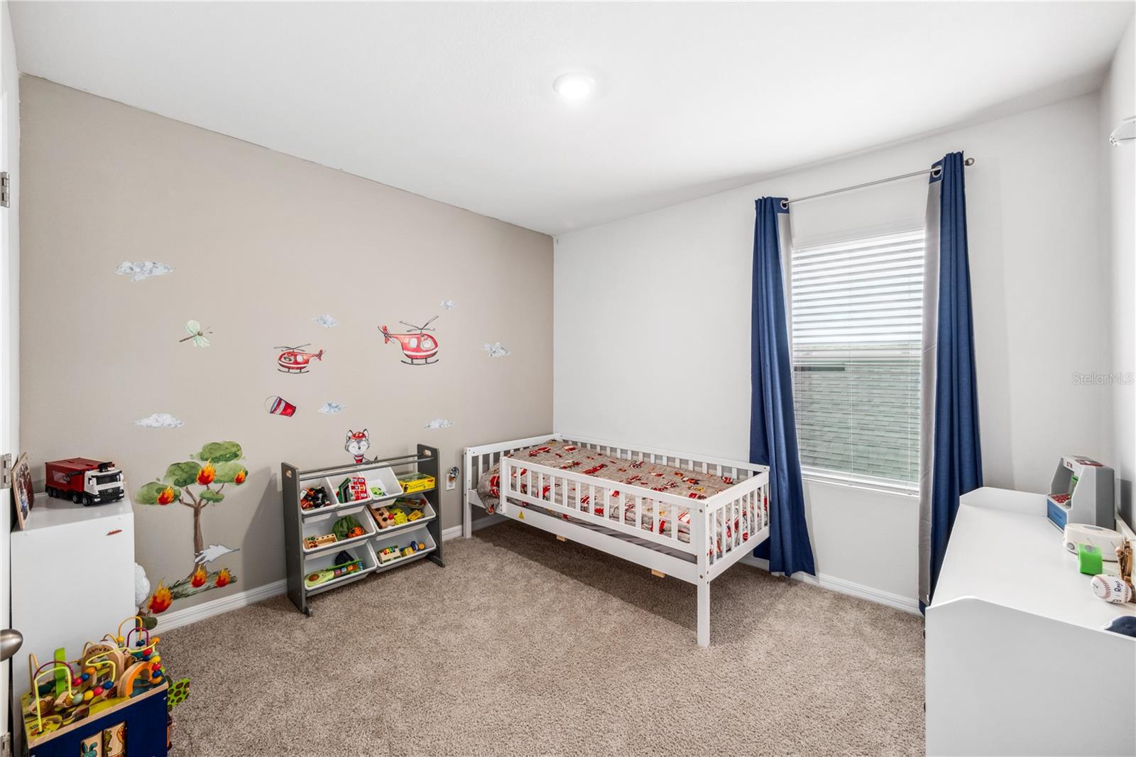 Image 21 of 31 For 266 Caryota Court