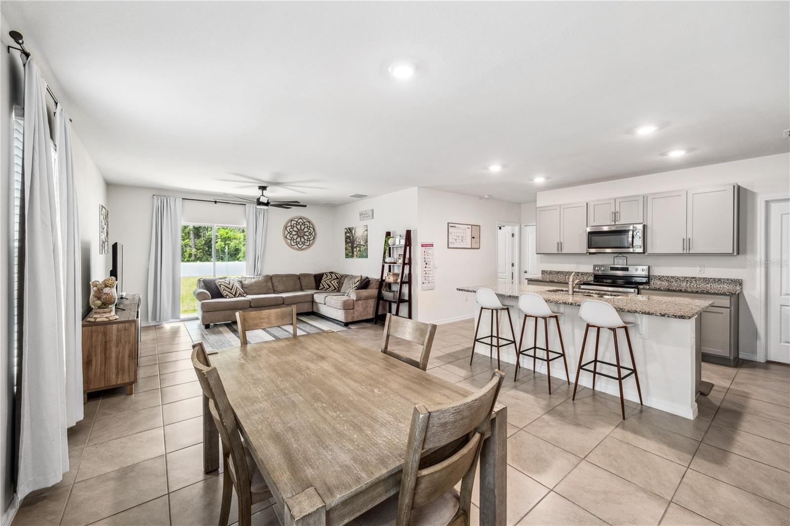 Image 4 of 31 For 266 Caryota Court