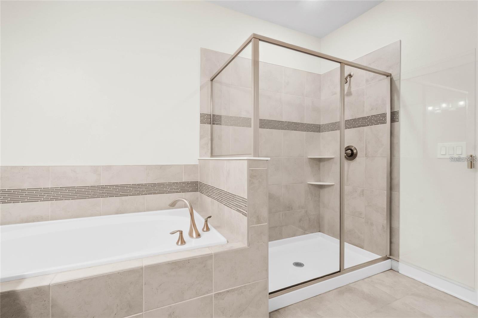 Image 15 of 20 For 11258 Whistling Pine Way