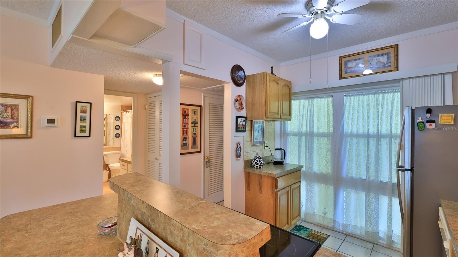Image 17 of 28 For 717 Beach Street 205c
