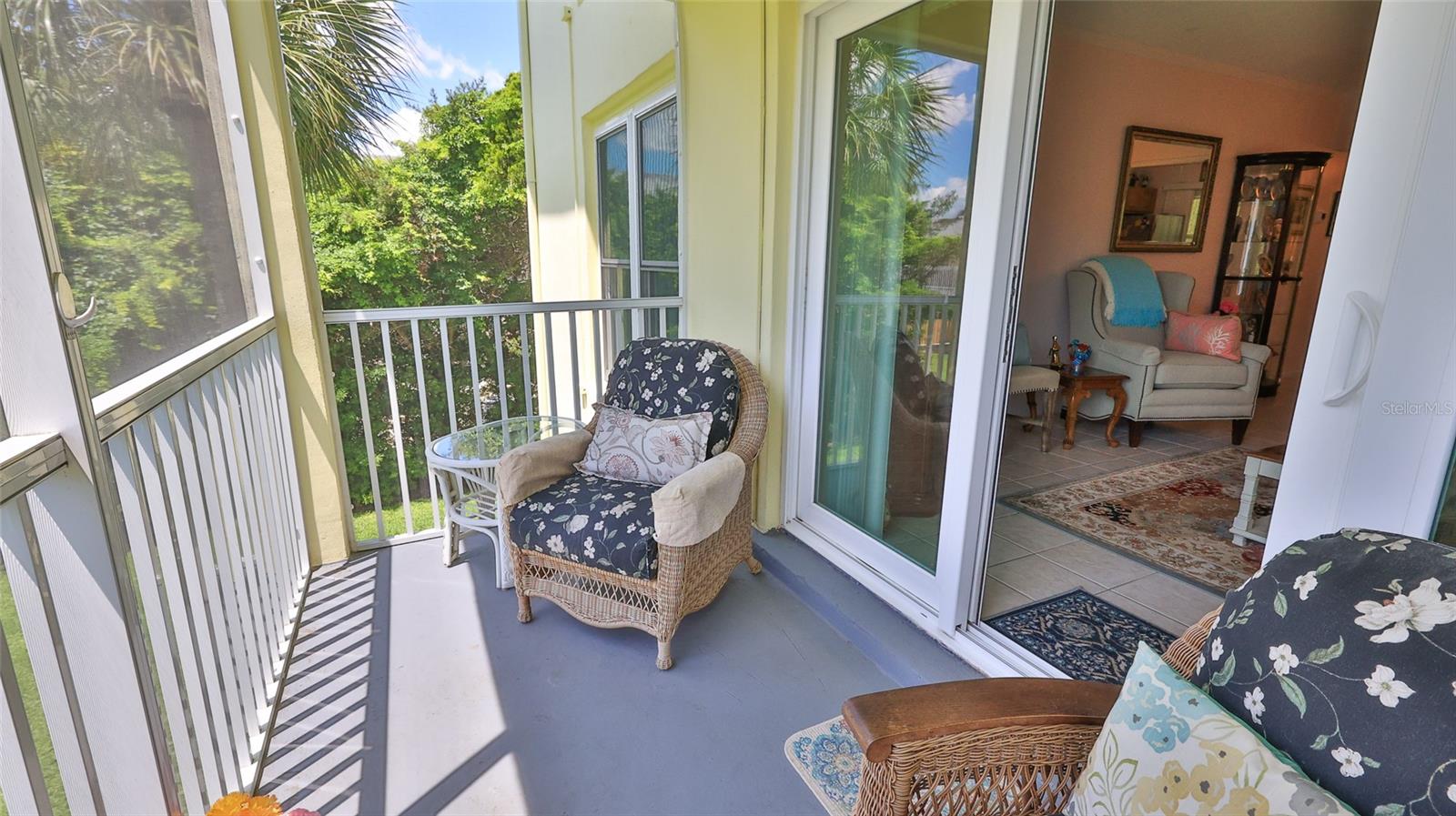 Image 3 of 28 For 717 Beach Street 205c