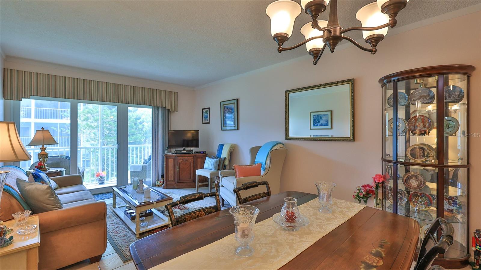 Image 5 of 28 For 717 Beach Street 205c