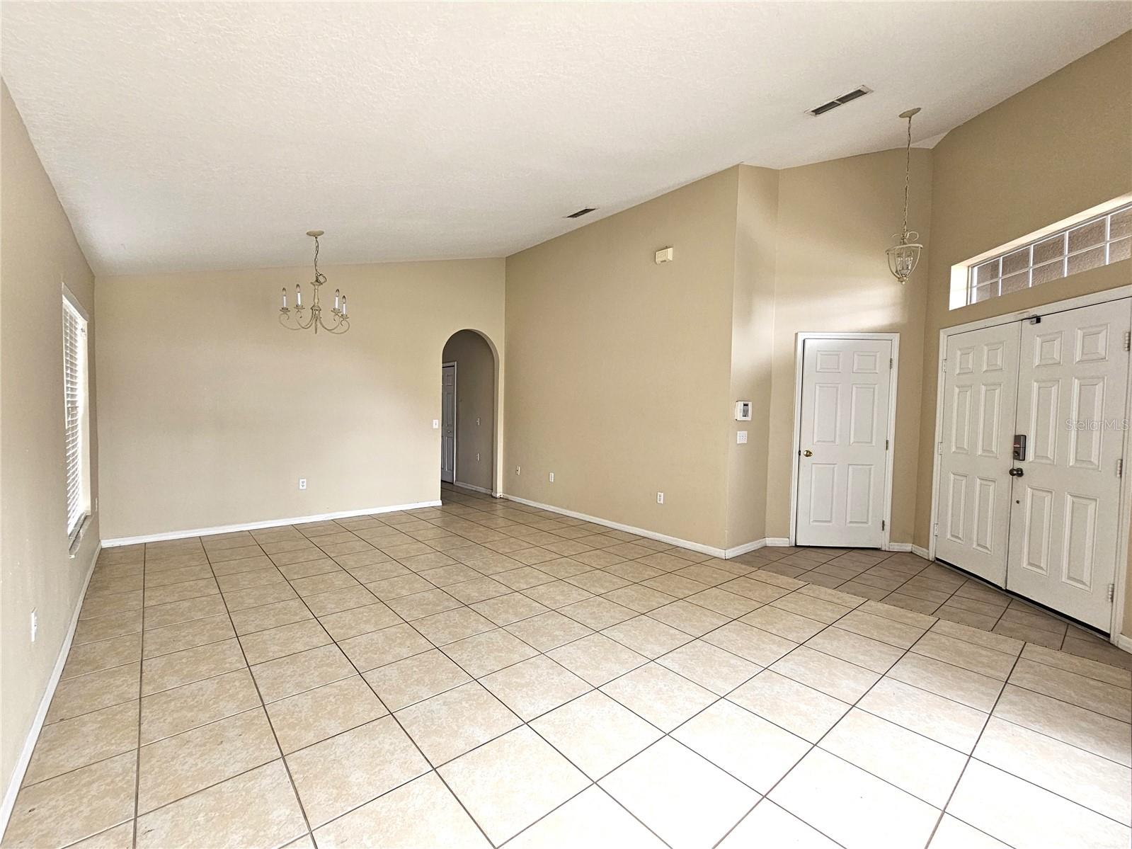 Image 3 of 16 For 928 Chanler Drive