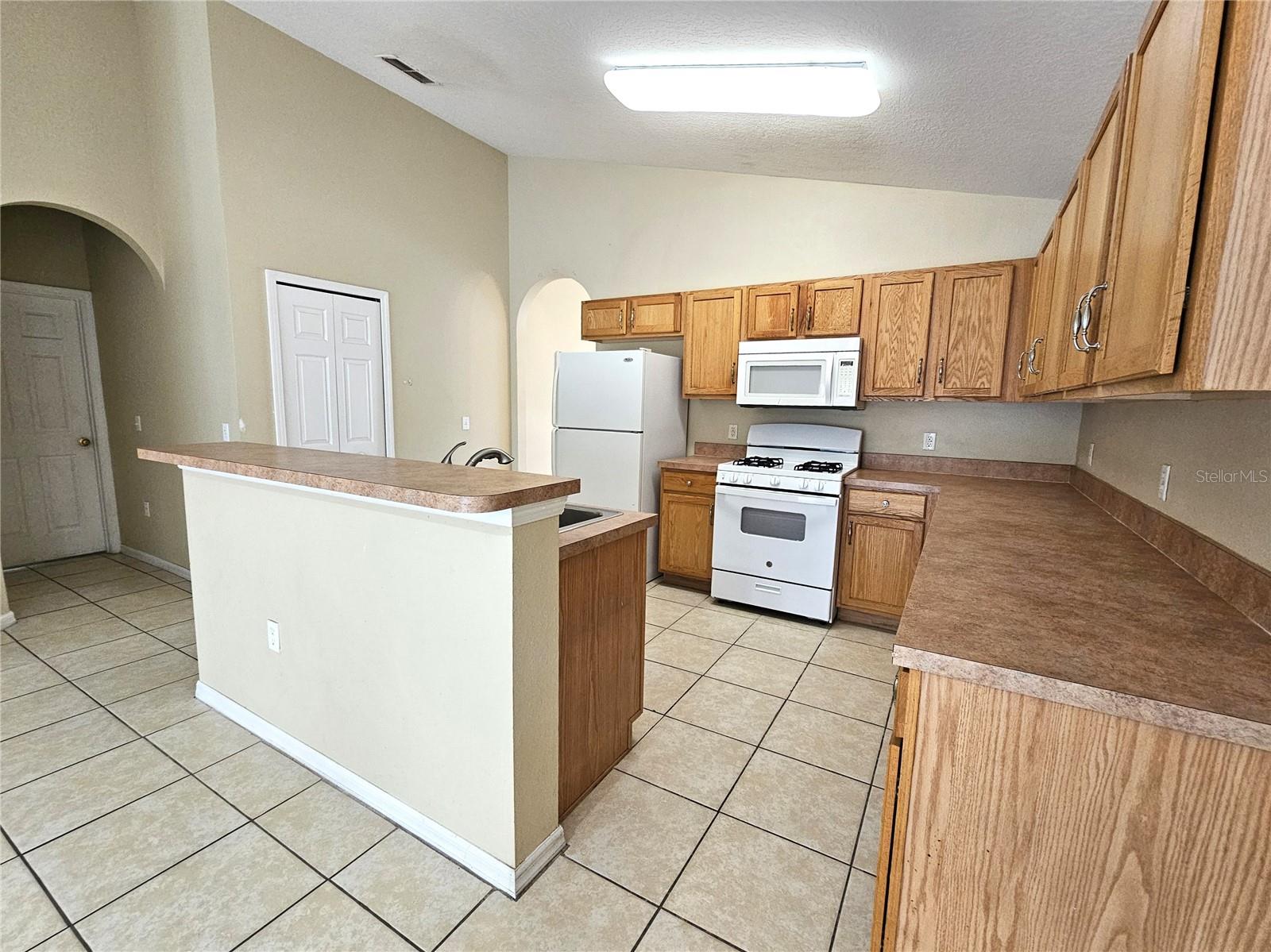 Image 4 of 16 For 928 Chanler Drive