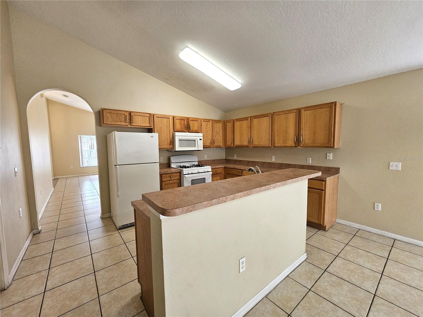 Image 5 of 16 For 928 Chanler Drive
