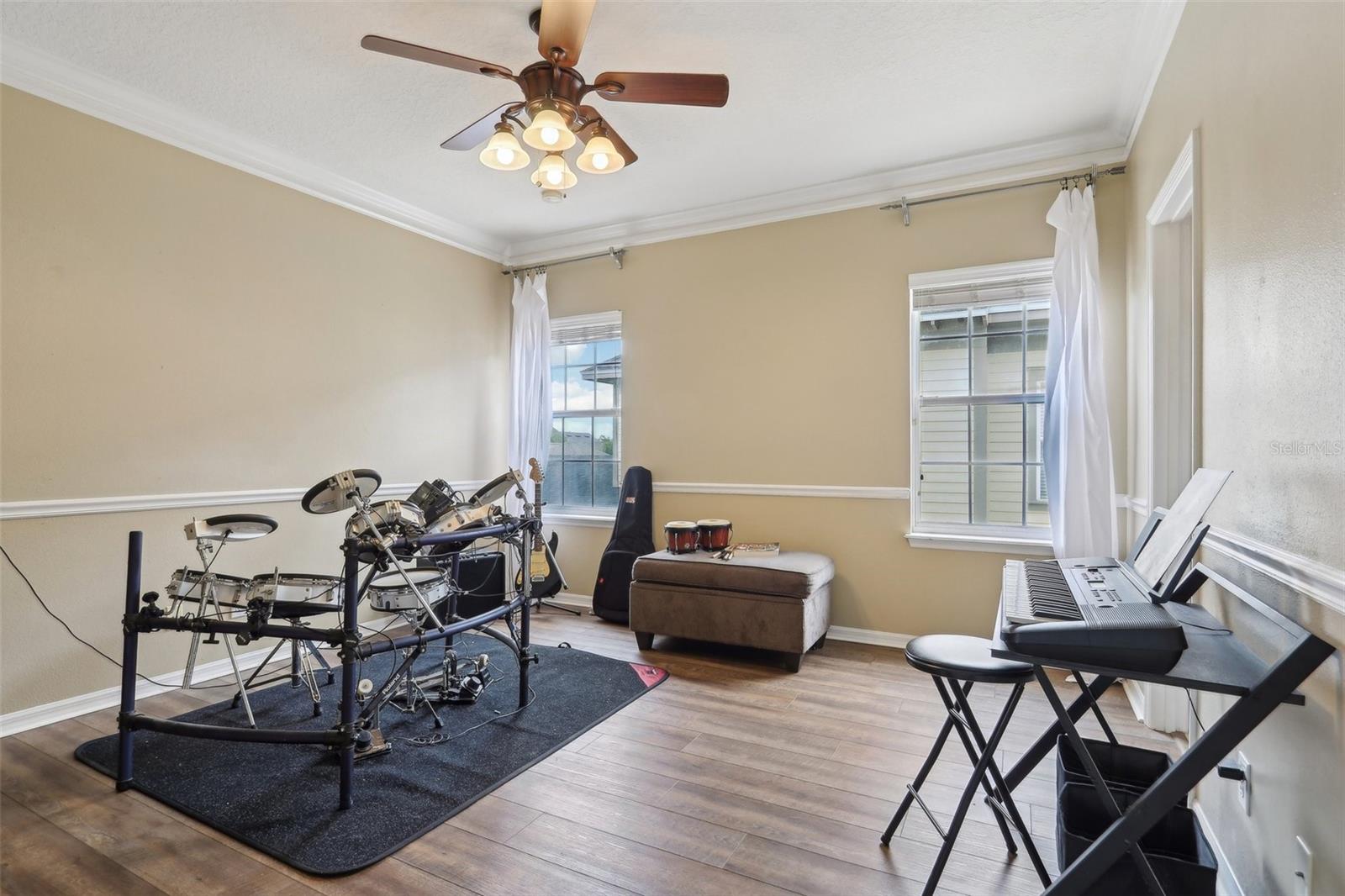 Image 36 of 63 For 4001 Corrine Drive