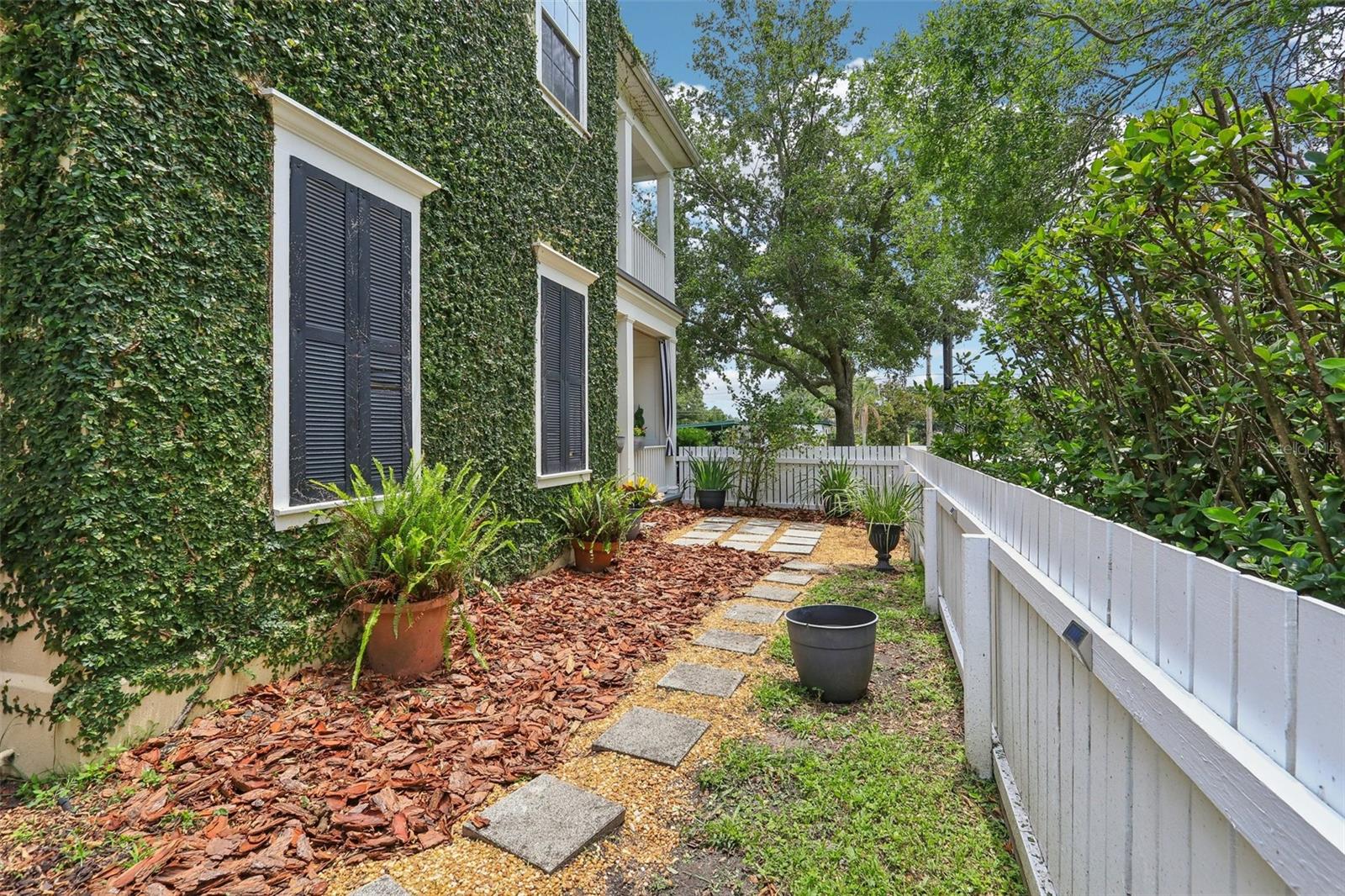 Image 49 of 63 For 4001 Corrine Drive