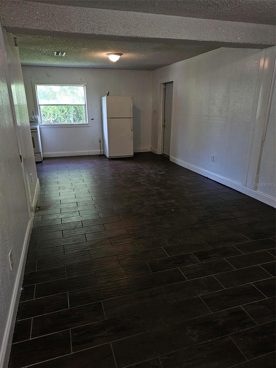 Image 6 of 15 For 4061 Kirkland Boulevard