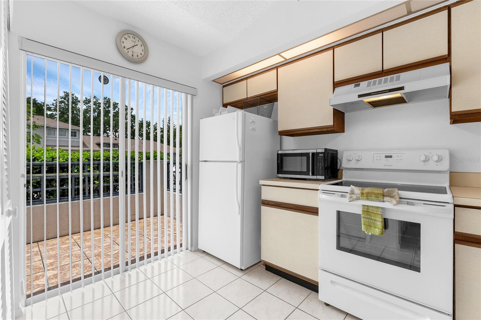 Image 10 of 20 For 1156 Lucaya Circle