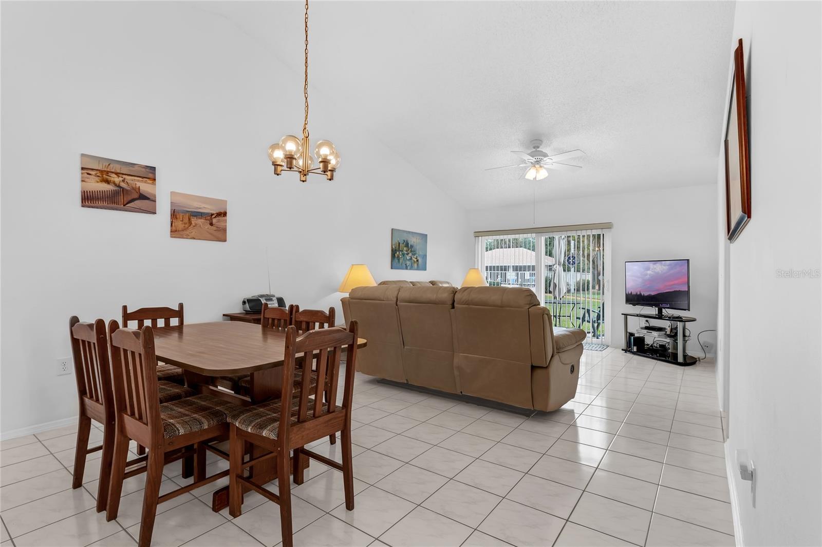 Image 6 of 20 For 1156 Lucaya Circle