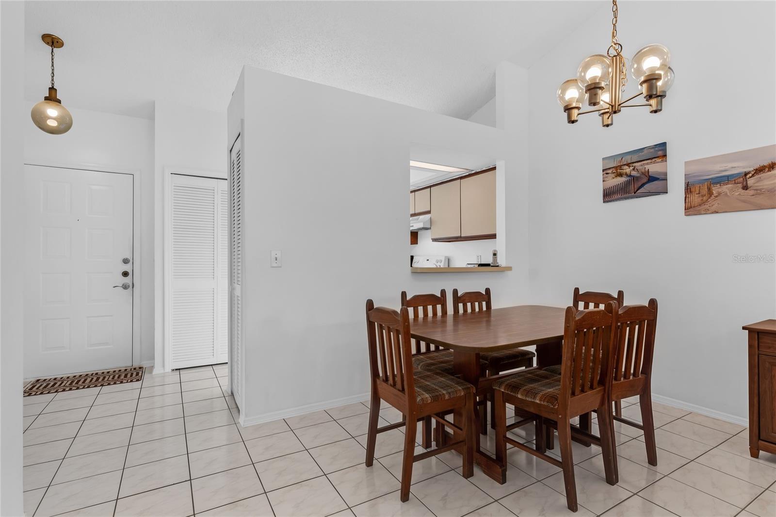 Image 8 of 20 For 1156 Lucaya Circle