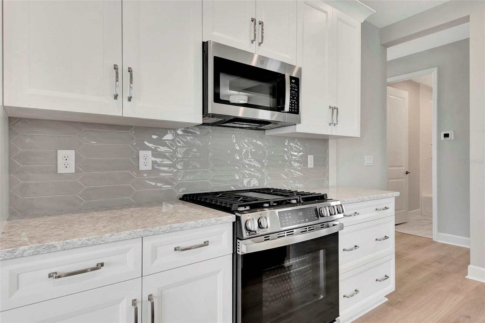 Listing photo id 8 for 1459 Santorini Way