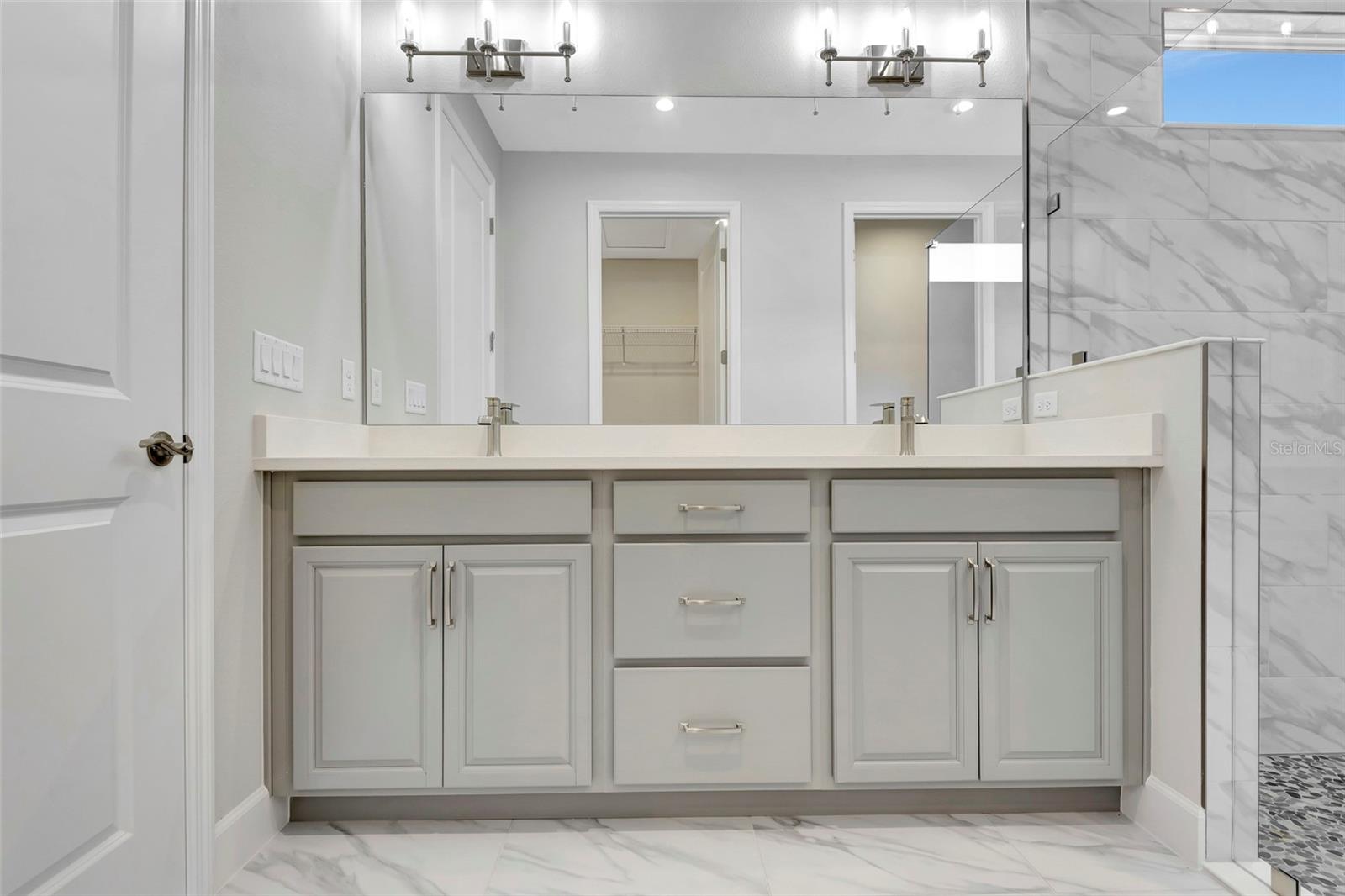 Listing photo id 12 for 1459 Santorini Way