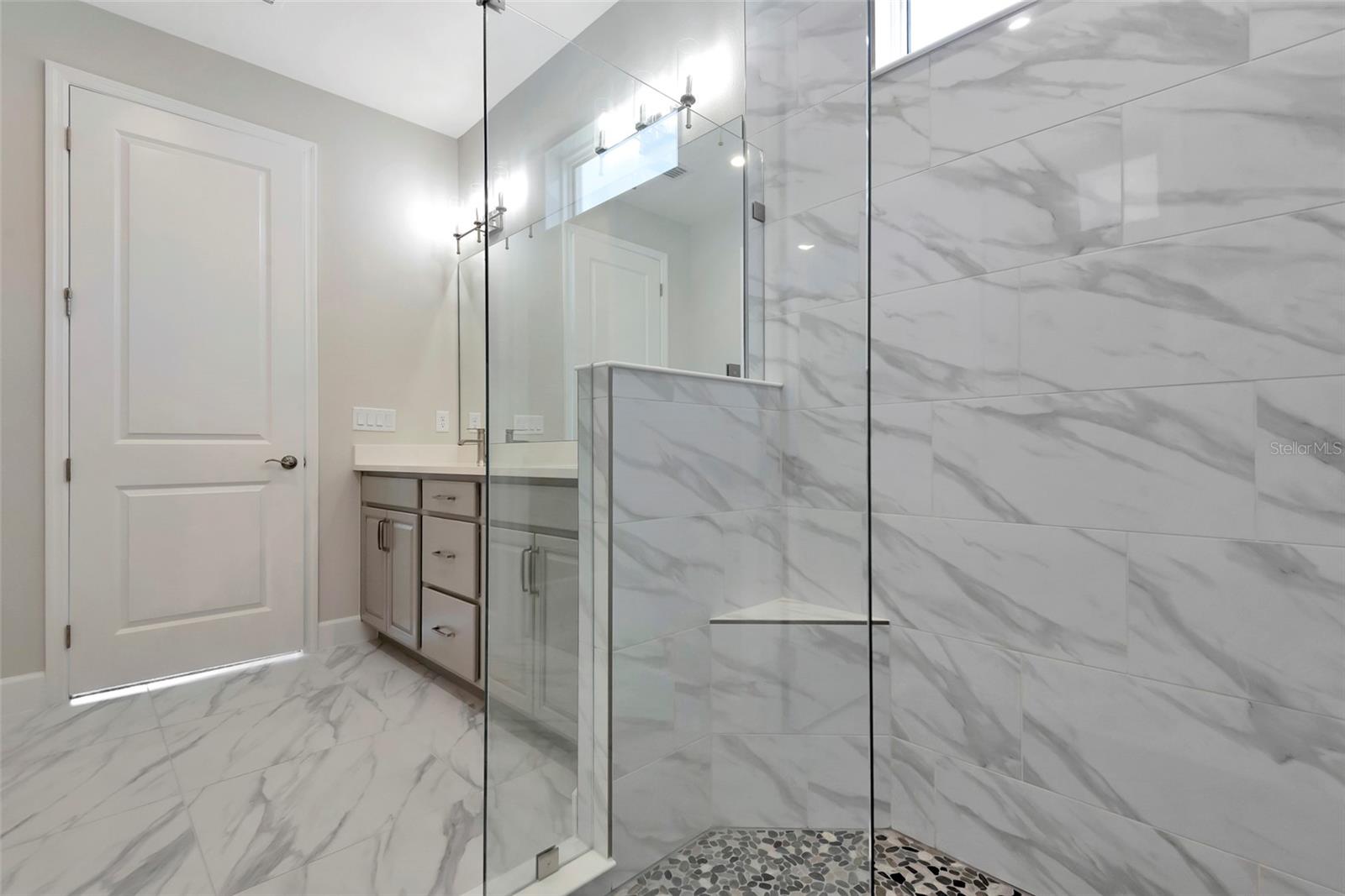 Listing photo id 14 for 1459 Santorini Way