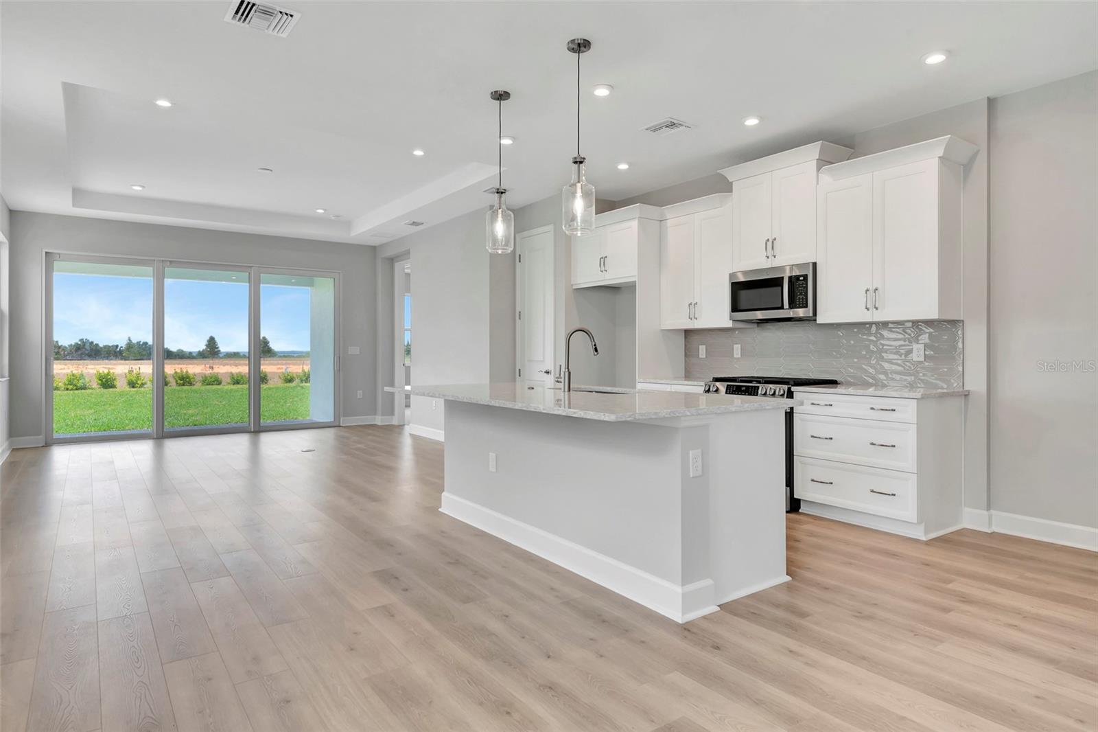 Listing photo id 2 for 1459 Santorini Way