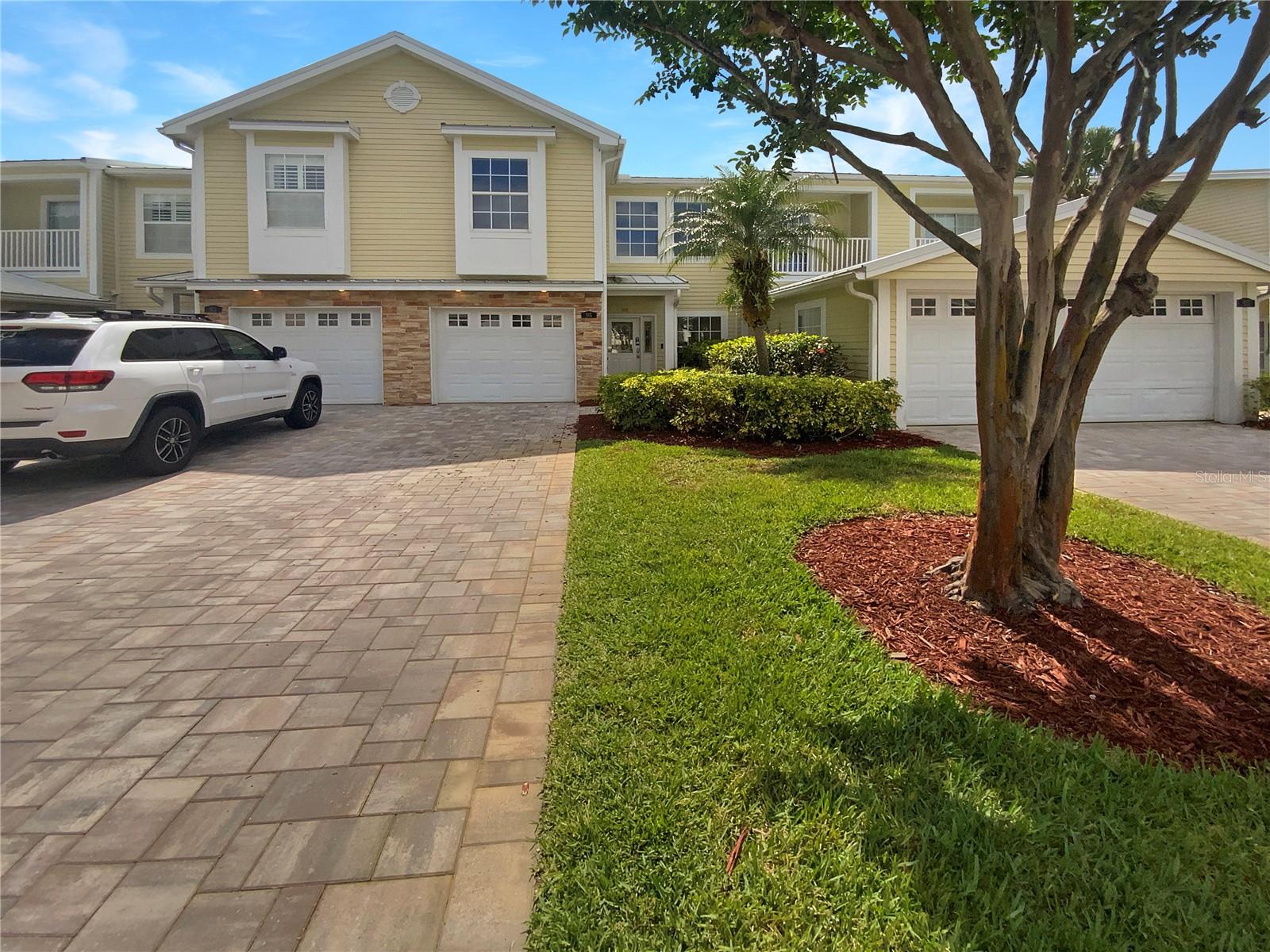 Details for 915 Woodbridge Court, SAFETY HARBOR, FL 34695
