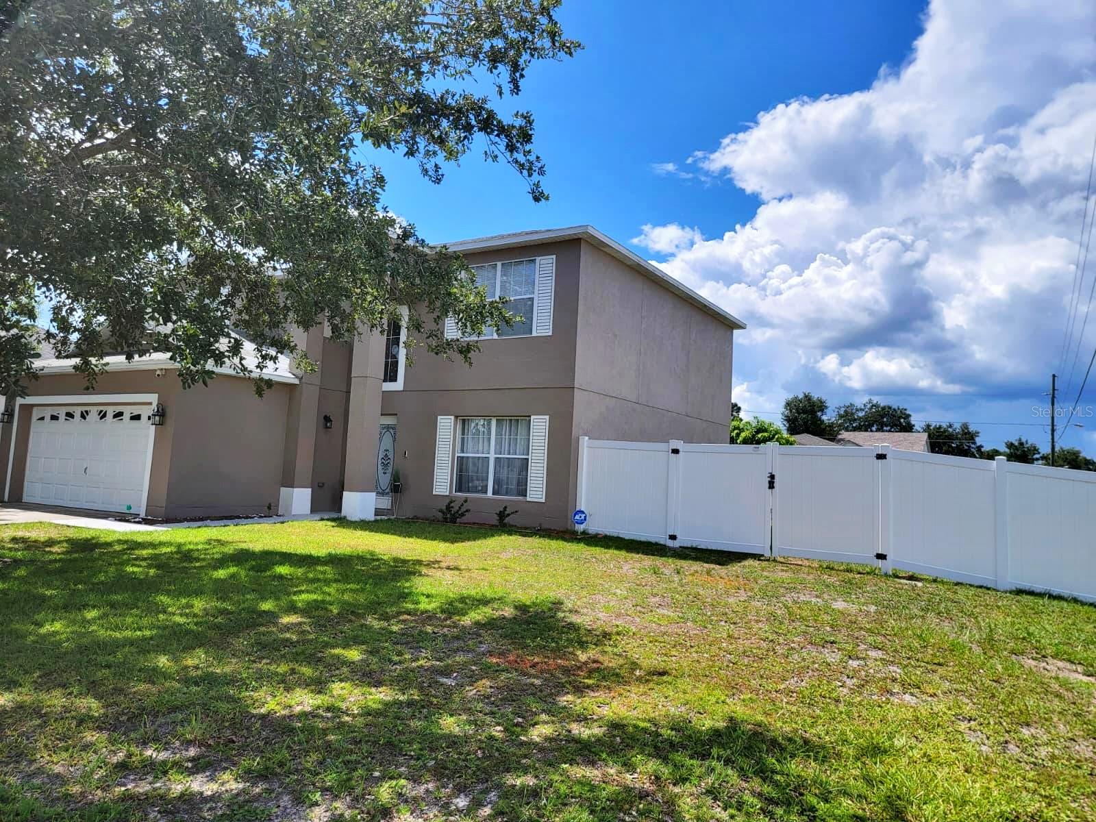 Image 26 of 26 For 401 Magpie Court