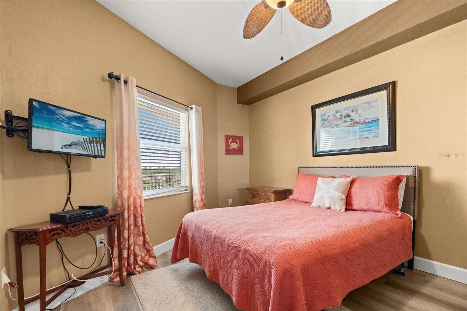 Image 18 of 24 For 104 Surfview Drive 1403