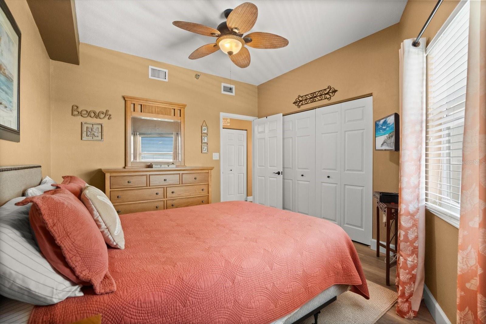 Image 19 of 24 For 104 Surfview Drive 1403